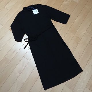 ザラ(ZARA)の新品ZARAザラシンプルワンピース黒Sベーシック(ロングワンピース/マキシワンピース)