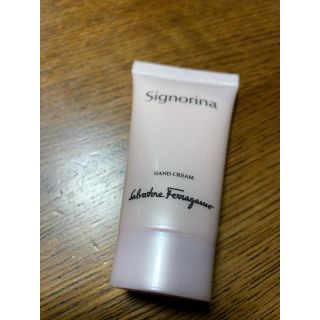 サルヴァトーレフェラガモ(Salvatore Ferragamo)のシニョリーナ オーデパルファム ハンドクリーム 30ml(ハンドクリーム)