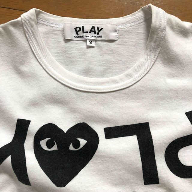 COMME des GARCONS(コムデギャルソン)のコムデギャルソン ★PLAY★Tシャツ★シャツ レディースのトップス(Tシャツ(半袖/袖なし))の商品写真