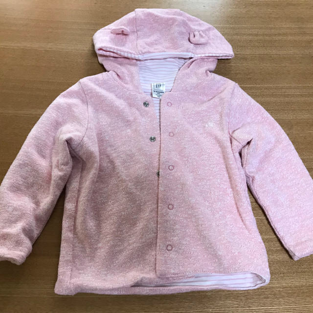 GAP(ギャップ)のGAP パーカー 80 キッズ/ベビー/マタニティのベビー服(~85cm)(トレーナー)の商品写真