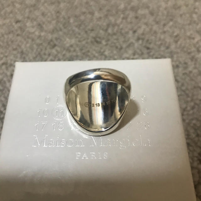 Maison Martin Margiela(マルタンマルジェラ)の値下げ。Maison Margiela #11 オニキスリング シルバー925 メンズのアクセサリー(リング(指輪))の商品写真