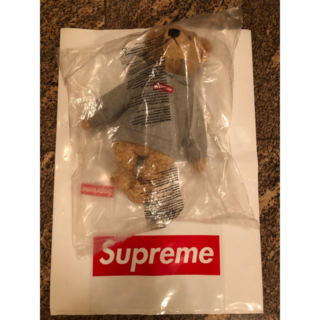 Supreme(シュプリーム)のSupreme 18AW steiff bear Heather Grey エンタメ/ホビーのおもちゃ/ぬいぐるみ(ぬいぐるみ)の商品写真