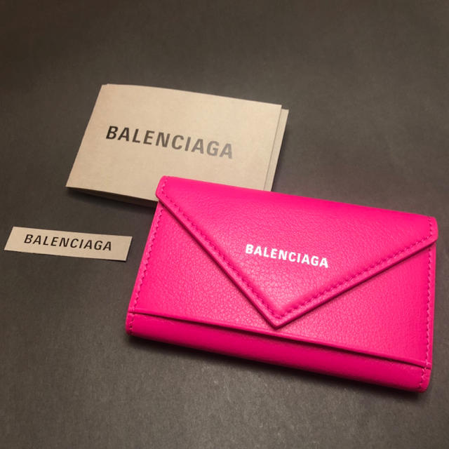 Balenciaga(バレンシアガ)の新品・円高セール！バレンシアガペーパーキーケース/ピンク レディースのファッション小物(キーケース)の商品写真