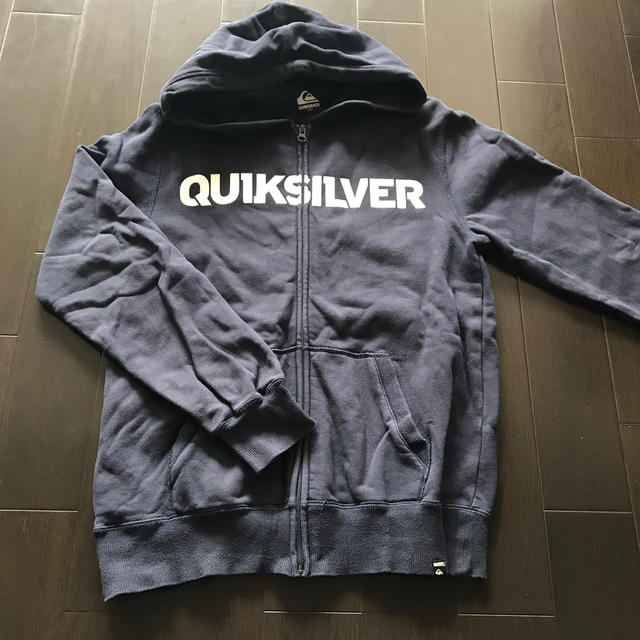 QUIKSILVER(クイックシルバー)のレオン様専用　クイックシルバー　パーカー メンズのトップス(パーカー)の商品写真