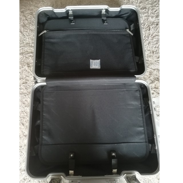 新品未使用品　メルセデス・ベンツ　スーツケース　32L