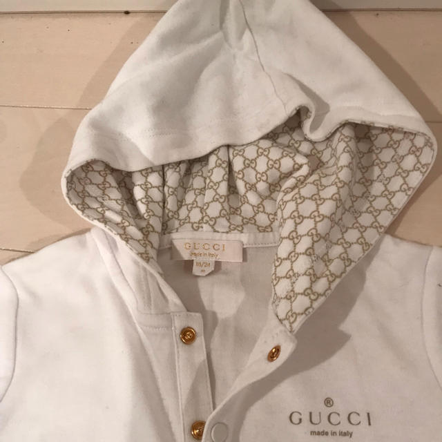 Gucci(グッチ)のgucci ロンパース18-24ヶ月 キッズ/ベビー/マタニティのベビー服(~85cm)(ロンパース)の商品写真