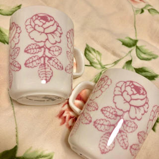 マリメッコ(marimekko)のマリメッコ marimekko ヴィヒキルース バラ 薔薇 廃盤 マグカップ(グラス/カップ)