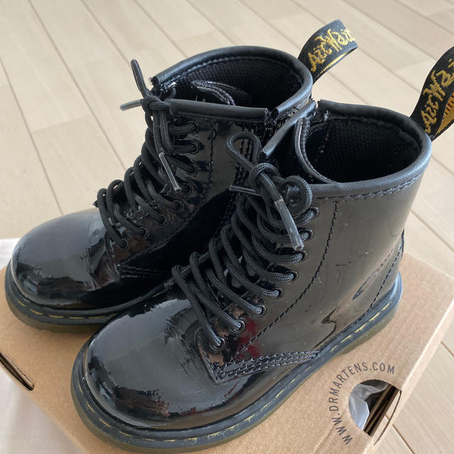 Bonpoint(ボンポワン)のDr.Martens Bonpoint ブーツ キッズ/ベビー/マタニティのキッズ靴/シューズ(15cm~)(ブーツ)の商品写真