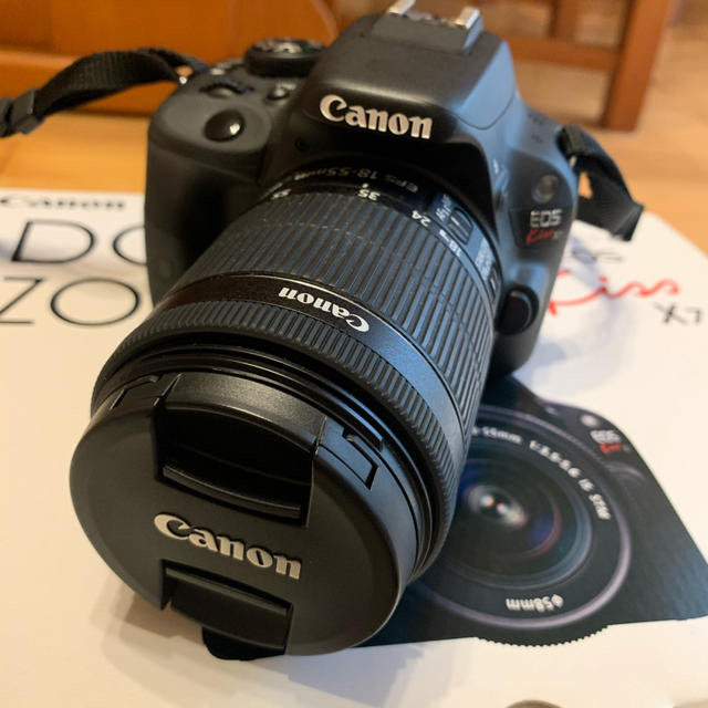 Canon(キヤノン)のにゃんこママ様専用ページcanon EOS Kiss x7ダブルズームキット スマホ/家電/カメラのカメラ(デジタル一眼)の商品写真