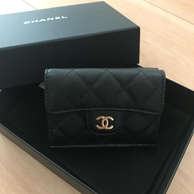 CHANEL(シャネル)のかおりん様 シャネル コンパクト 財布 レディースのファッション小物(財布)の商品写真