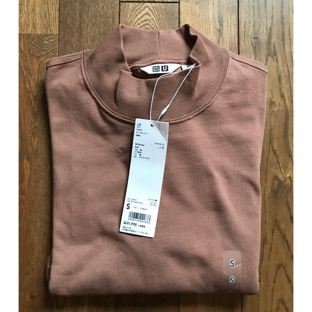 UNIQLO(ユニクロ)の新品未使用☆ユニクロ　モックネックT ブラウン レディースのトップス(Tシャツ(長袖/七分))の商品写真