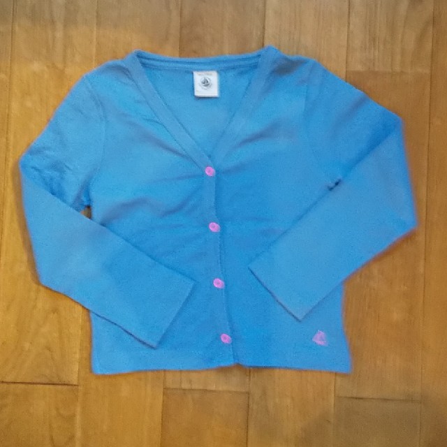 PETIT BATEAU(プチバトー)のLayma様専用 プチバトー 襟付きカットソー  5ans/110㎝&カーディガ キッズ/ベビー/マタニティのキッズ服女の子用(90cm~)(Tシャツ/カットソー)の商品写真