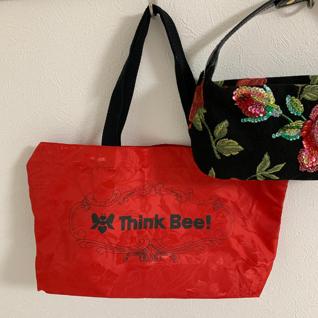 Think Bee!(シンクビー)のThink Bee! ビジュースパンコールローズ ミニバッグ レディースのバッグ(ハンドバッグ)の商品写真