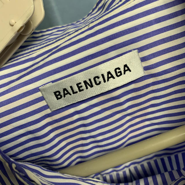 Balenciaga スウィングシャツの通販 by I.H's shop｜バレンシアガならラクマ - BALENCIAGA シャツ 好評在庫