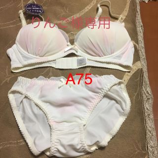 専用  ジュニアノンワイヤーブラ&ショーツ クリーム色 A75(ブラ&ショーツセット)