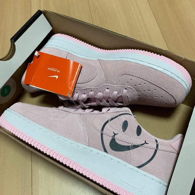 NIKE(ナイキ)の26cm ナイキ エアフォース 1 ピンク スマイル メンズの靴/シューズ(スニーカー)の商品写真