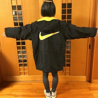 ナイキ(NIKE)の昔懐かしいナイキグランドコート(コート)