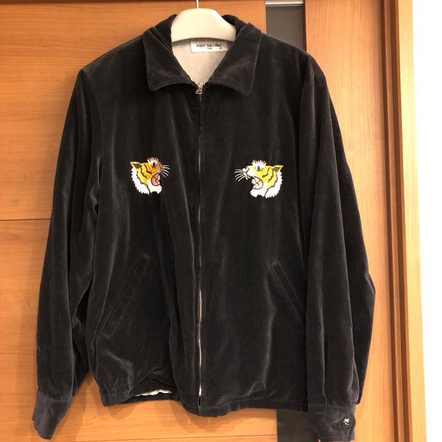 RUDE GALLERY(ルードギャラリー)のRUDE GALLERY (ルードギャラリー) | 虎ジャンパー(BLACK) メンズのジャケット/アウター(スカジャン)の商品写真