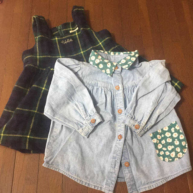 BeBe(ベベ)の♡専用。bebeワンピースとデニムシャツのセット♡ キッズ/ベビー/マタニティのキッズ服女の子用(90cm~)(ワンピース)の商品写真