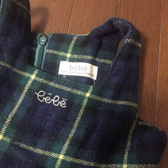 BeBe(ベベ)の♡専用。bebeワンピースとデニムシャツのセット♡ キッズ/ベビー/マタニティのキッズ服女の子用(90cm~)(ワンピース)の商品写真