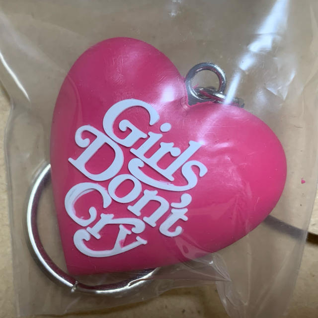 GDC(ジーディーシー)のGirl Don’t Cry Keychain メンズのファッション小物(キーホルダー)の商品写真