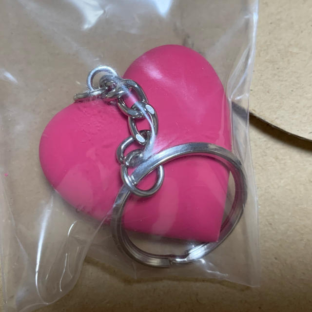 GDC(ジーディーシー)のGirl Don’t Cry Keychain メンズのファッション小物(キーホルダー)の商品写真