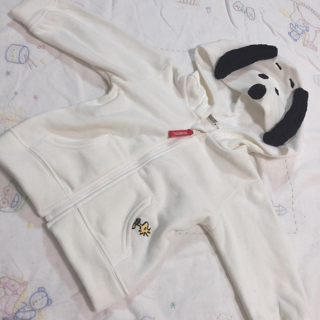 SNOOPY(スヌーピー)のスヌーピーパーカー 80 キッズ/ベビー/マタニティのベビー服(~85cm)(トレーナー)の商品写真