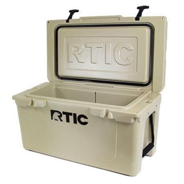 新品未使用★RTIC クーラーボックス 45 人気のカラー：タン