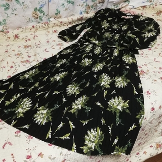 カネコイサオ(KANEKO ISAO)のカネコイサオ　すずらん花束のブラウスとスカートのセット　ピンクハウス系(ロングスカート)