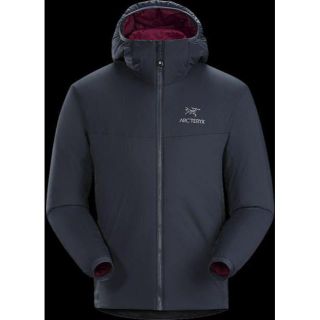 アークテリクス(ARC'TERYX)の新品未使用タグ付き　アークテリクス　アトムLTフーディー(マウンテンパーカー)