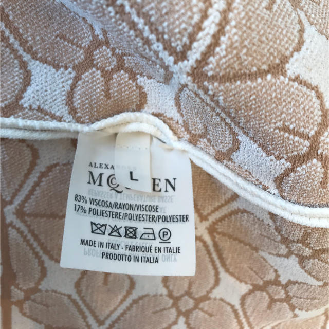 Alexander McQueen(アレキサンダーマックイーン)のAlexanderMcQueen レディースのワンピース(ひざ丈ワンピース)の商品写真