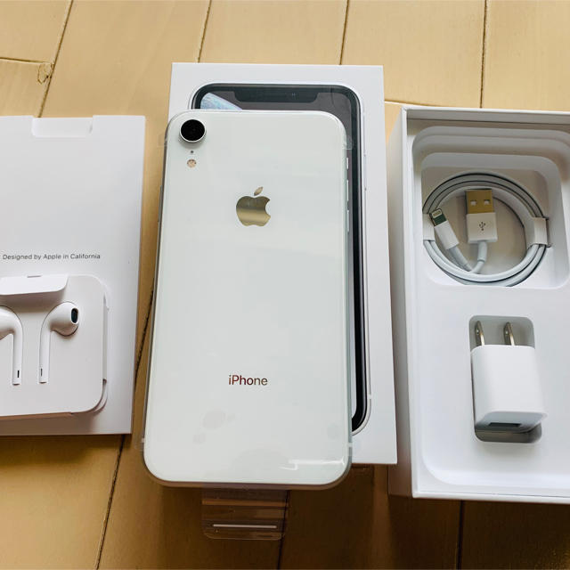 海外ブランド iPhone - 【新品未使用】iPhone XR White 64GB SIMフリー