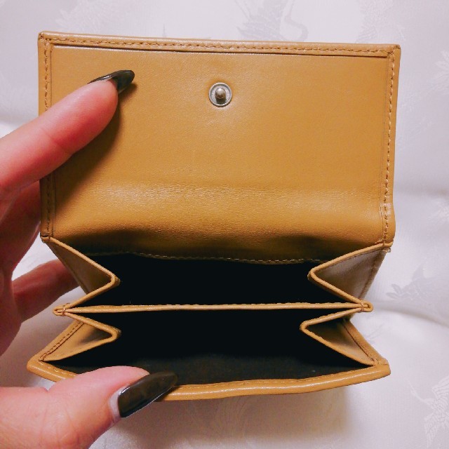 Gucci(グッチ)のGUCCI 正規品 二つ折り財布 スエード  レディースのファッション小物(財布)の商品写真