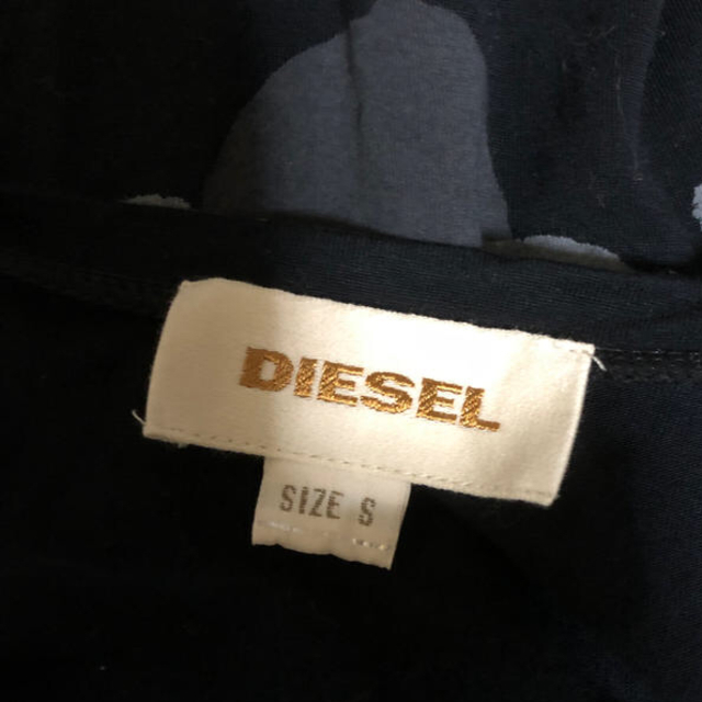 DIESEL(ディーゼル)のDIESEL◆バックオープンカットソー レディースのトップス(カットソー(長袖/七分))の商品写真