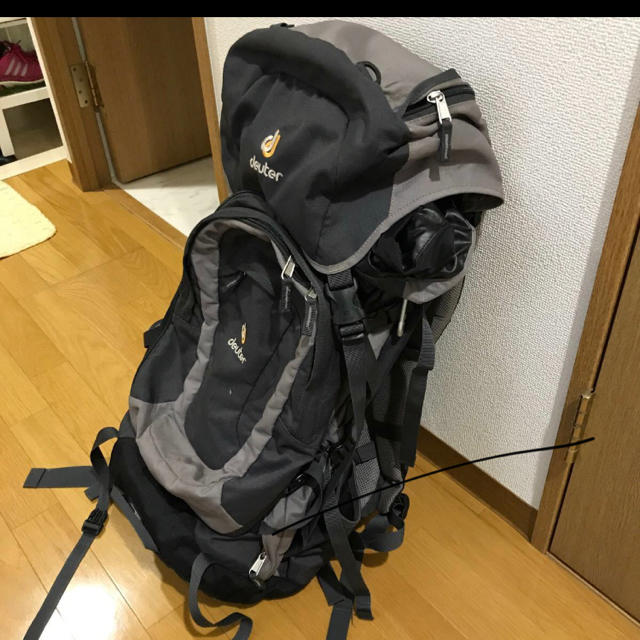 Deuter(ドイター)の deuter クアンタム55+10ブラック×グレー スポーツ/アウトドアの自転車(バッグ)の商品写真