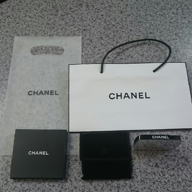 CHANEL(シャネル)のシャネル両面ミラー レディースのファッション小物(ミラー)の商品写真
