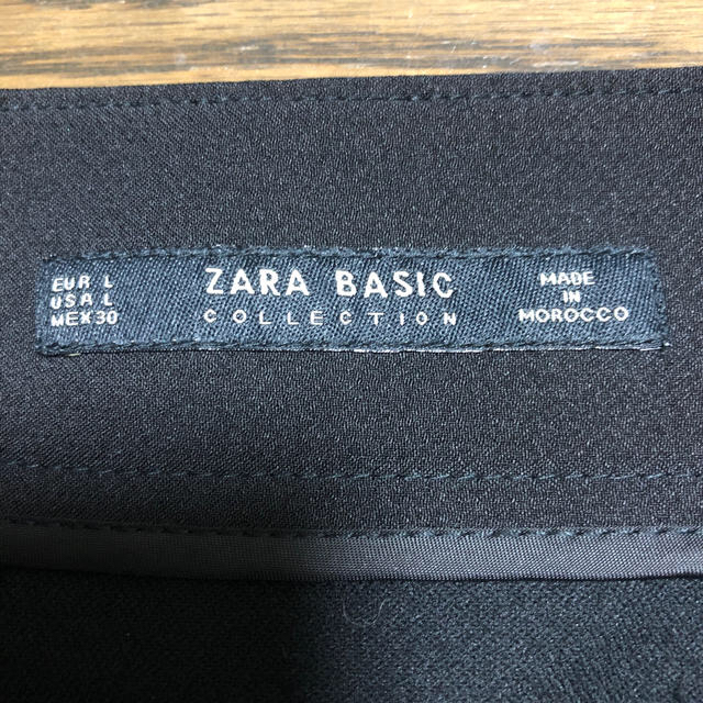 ZARA(ザラ)のザラベーシックパール付きスカート・ブラック・Lサイズ レディースのスカート(ミニスカート)の商品写真