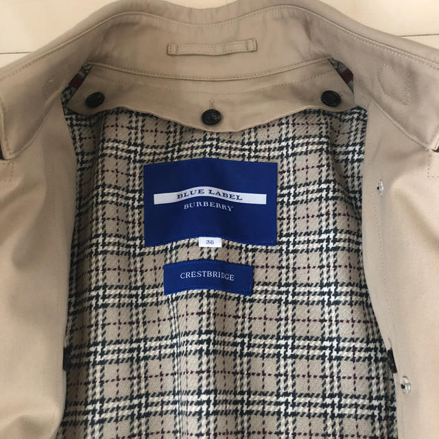 BURBERRY BLUE LABEL(バーバリーブルーレーベル)のバーバリーブルーレーベル　トレンチコート レディースのジャケット/アウター(トレンチコート)の商品写真