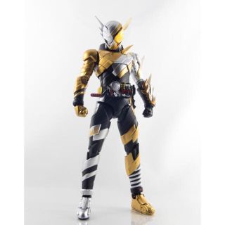 バンダイ(BANDAI)のフィギュアーツ  仮面ライダービルド　ラビットドラゴン　パンドラボックス付き(特撮)