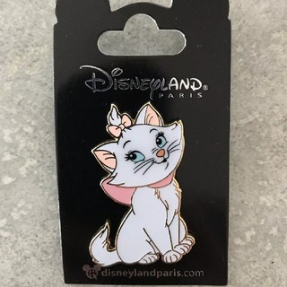 【日本未発売】マリーちゃん 白猫 おしゃれキャット ディズニー ピンバッジ