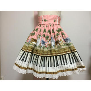 猫と鍵盤柄 ピンクのスカート(ひざ丈スカート)