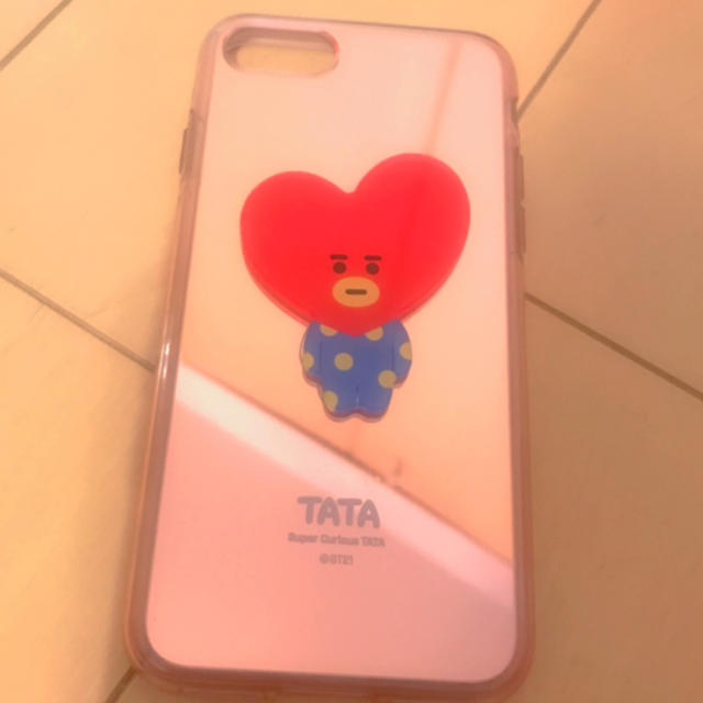 防弾少年団(BTS)(ボウダンショウネンダン)のBT21 tata iPhoneケース 6-8 エンタメ/ホビーのタレントグッズ(アイドルグッズ)の商品写真