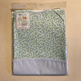 ニシマツヤ(西松屋)の✴︎専用✴︎【新品未使用】食事用エプロン 長袖 80-90cm(お食事エプロン)