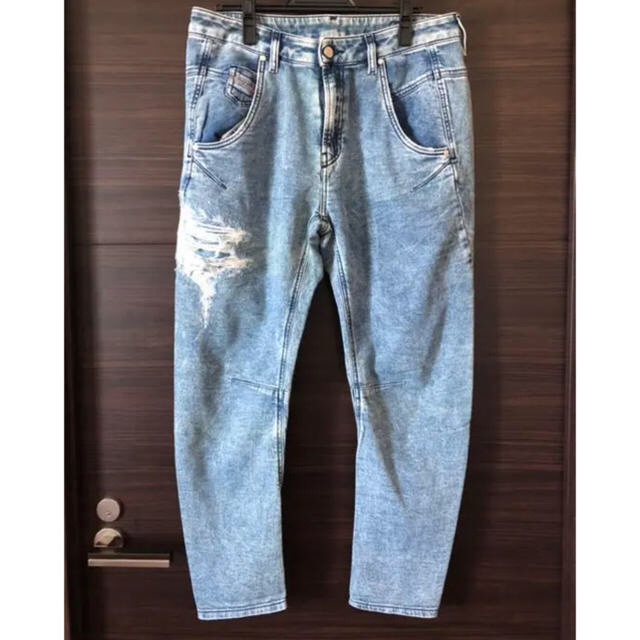 DIESEL(ディーゼル)のDIESEL JOGG JEANS メンズのパンツ(デニム/ジーンズ)の商品写真