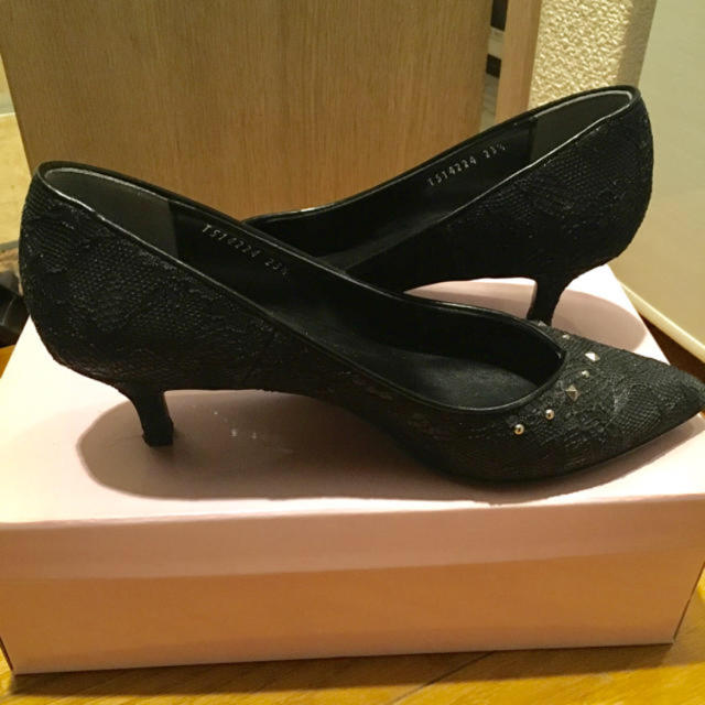 DIANA(ダイアナ)のダイアナ 3cmヒール23.5cm ブラック 美品 レディースの靴/シューズ(ハイヒール/パンプス)の商品写真