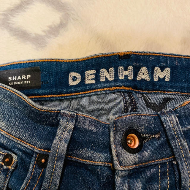 DENHAM(デンハム)の1日迄値下げ！ DENHAM SHARP スキニーデニム　デンハム　DIESEL レディースのパンツ(デニム/ジーンズ)の商品写真