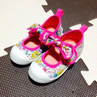 ブランシェス(Branshes)のﾌﾞﾗﾝｼｪｽ♡花柄 ｽﾆｰｶｰ(スニーカー)