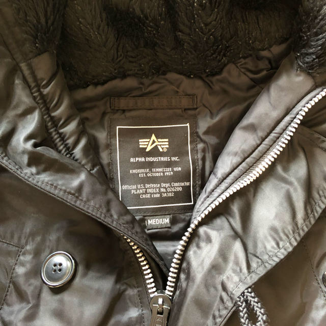 ALPHA INDUSTRIES(アルファインダストリーズ)のアルファインダストリーズ　ブラック　N-3B メンズのジャケット/アウター(フライトジャケット)の商品写真