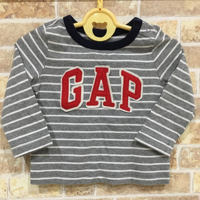 GAP(ギャップ)のGAP ロンT 80センチ キッズ/ベビー/マタニティのベビー服(~85cm)(Ｔシャツ)の商品写真