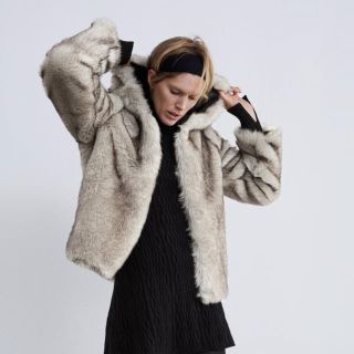 ZARA - ZARA フェイクファーコートの通販 by sato miracle|ザラ ZARA - ZARA フェイクファーコートの通販 by sato miracle|ザラ